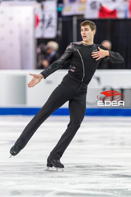 Ice Gallery Skates U.S.